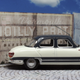 Illustration for article titled French Friday: Une Voiture avec prestige tres énorme!